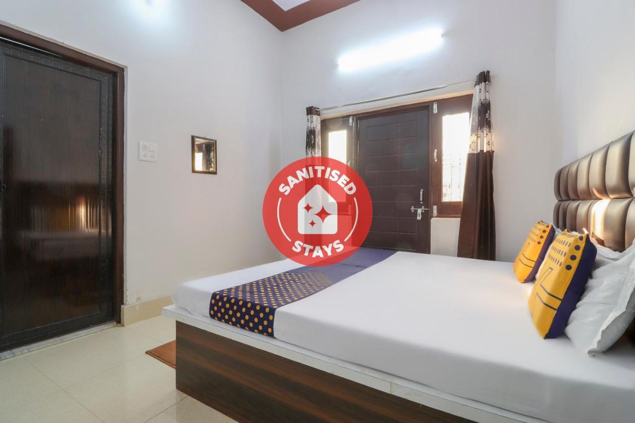 Spot On 75178 Hotel Arman Roorkee Kültér fotó