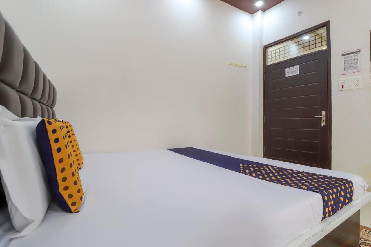 Spot On 75178 Hotel Arman Roorkee Kültér fotó